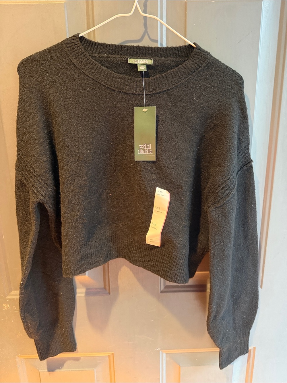 wild fable Black Cropped Crewneck Sweater